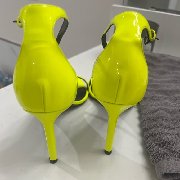 YSL heels - Picture 2 of 5